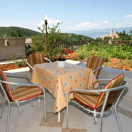 With A Parking Space Vrbnik, Krk - 5392 Appartement