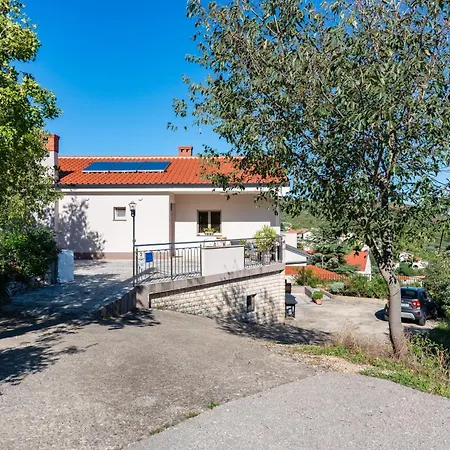Apartament With Parking Space Vrbnik, Krk - 5392 *