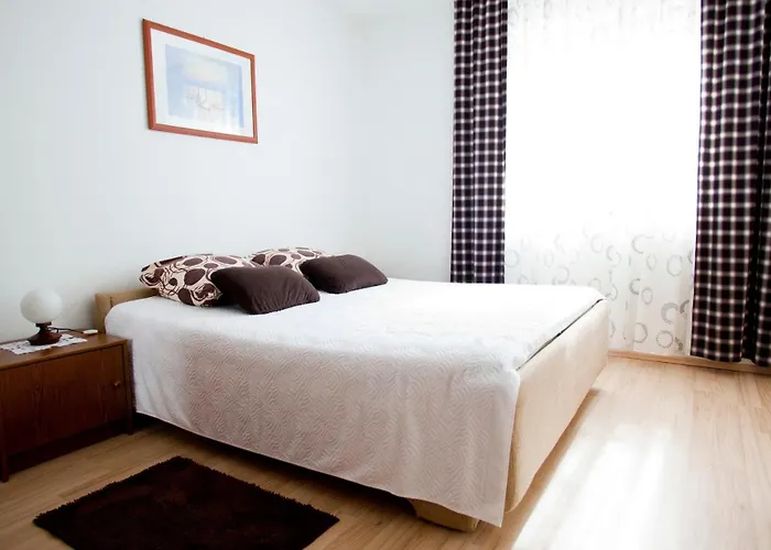 Apartman With Parking Space Vrbnik, Krk - 5392 *