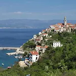 With Parking Space Vrbnik, Krk - 5392 Apartment *
